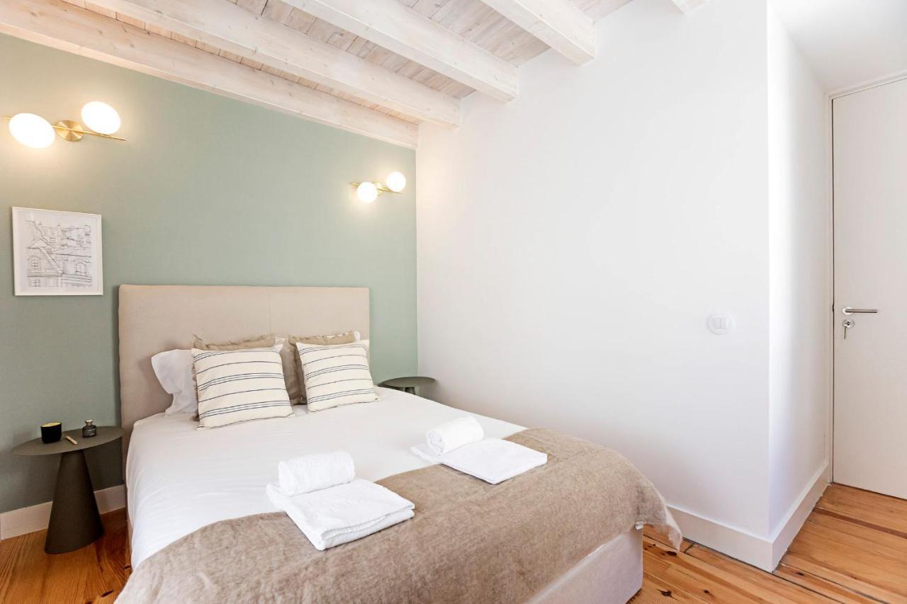 D. Joao IV Apartments By Lovelystay Porto Exterior photo