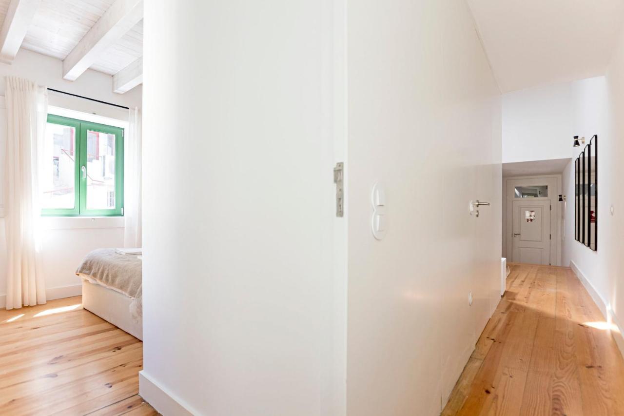 D. Joao IV Apartments By Lovelystay Porto Exterior photo