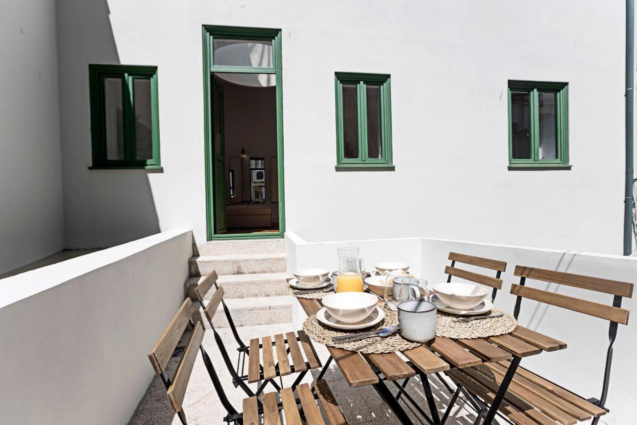 D. Joao IV Apartments By Lovelystay Porto Exterior photo