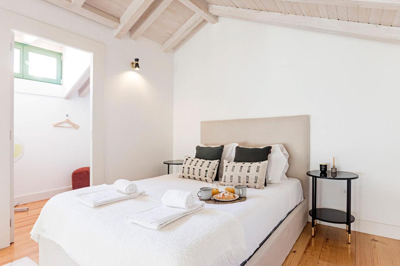 D. Joao IV Apartments By Lovelystay Porto Exterior photo