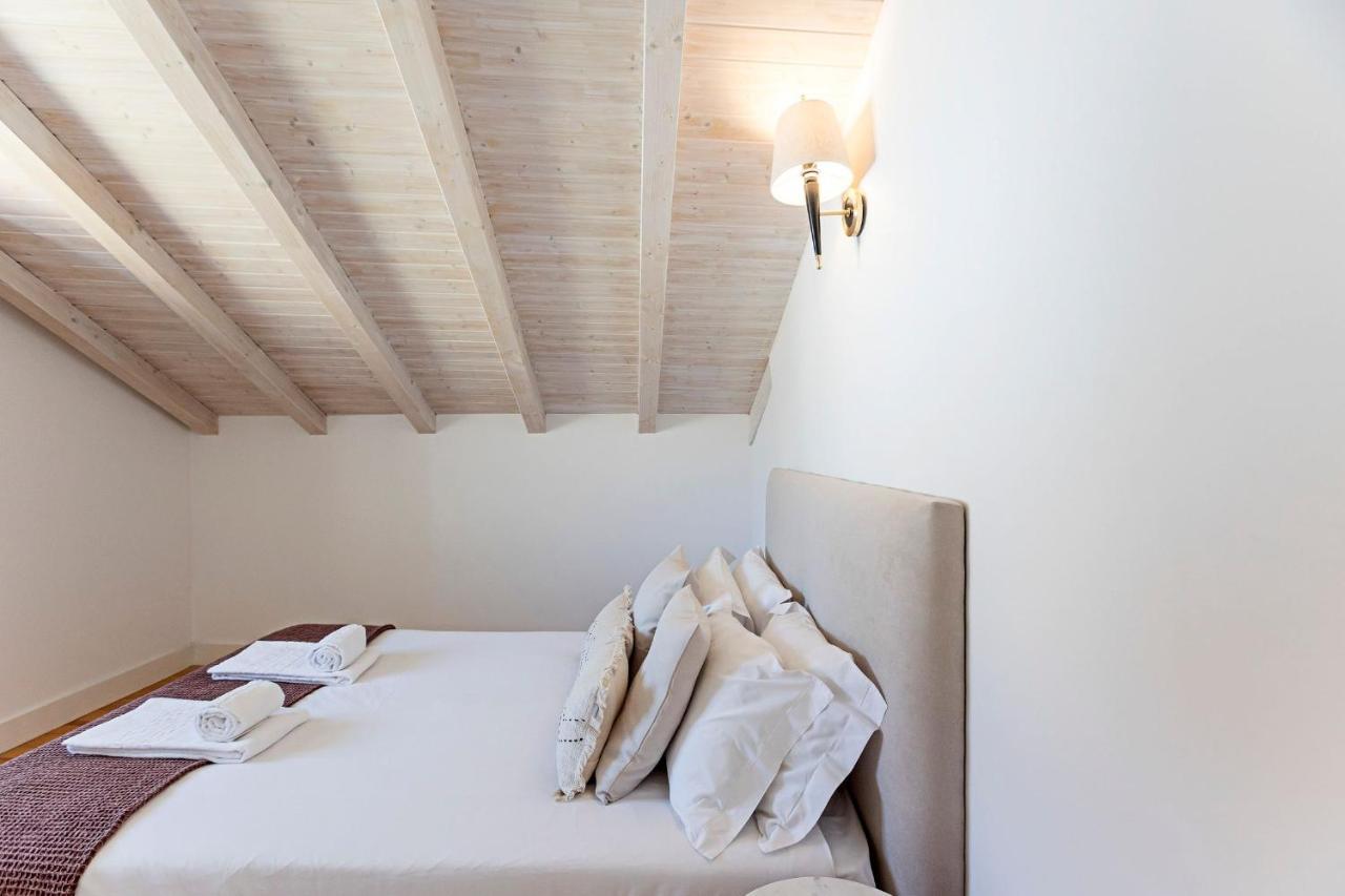 D. Joao IV Apartments By Lovelystay Porto Exterior photo